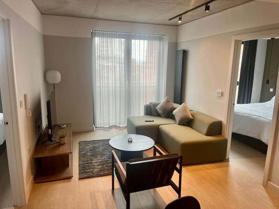 Luxury 2 Bedroom Apartment マンチェスター エクステリア 写真